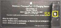 How to disassemble an Apple Newton Messagepad 1x0 charging station, image 4 of 12. Copyright (c) 2002 Frank Gruendel